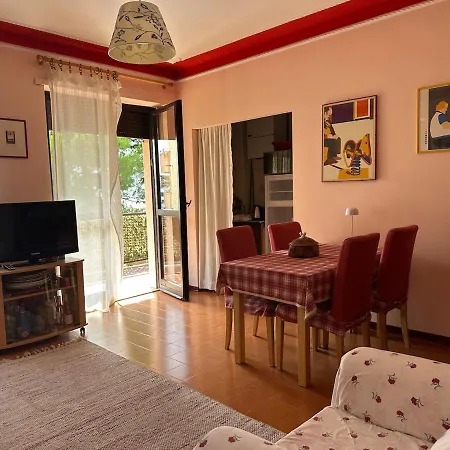 Splendido Trilocale Con Terrazzo Vista Mare Santo Stefano al Mare